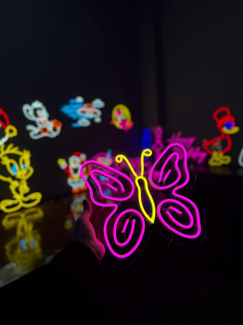Butterfly Neon Sign 🦋 Let Your Space Flutter with Light and Beauty!