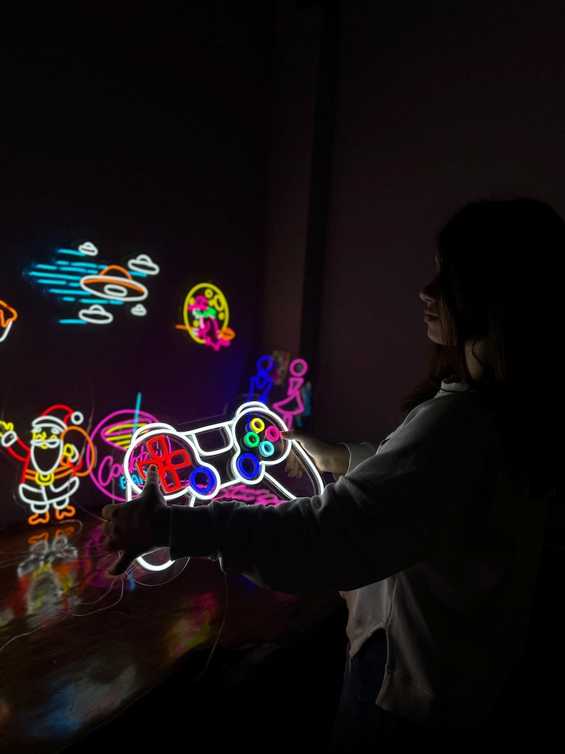 Gamepad Neon Sign 🎮 Level Up Your Setup!