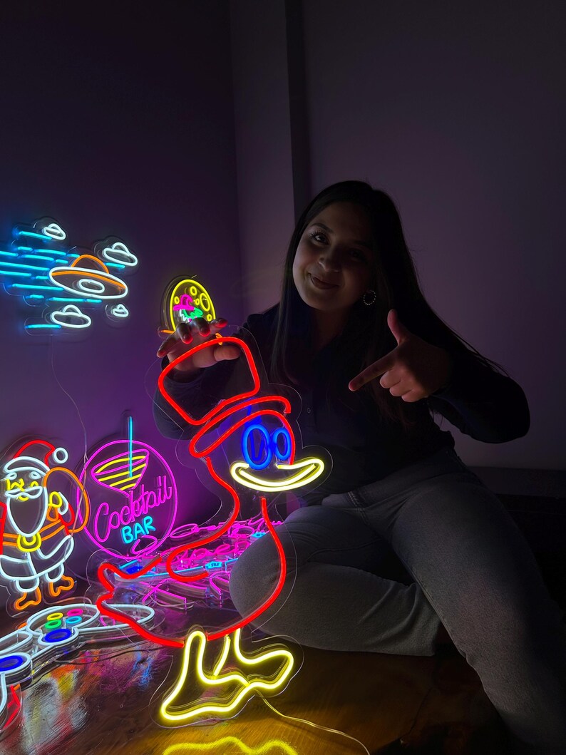 Duck Neon Sign 🦆 Splash Some Fun into Your Space!