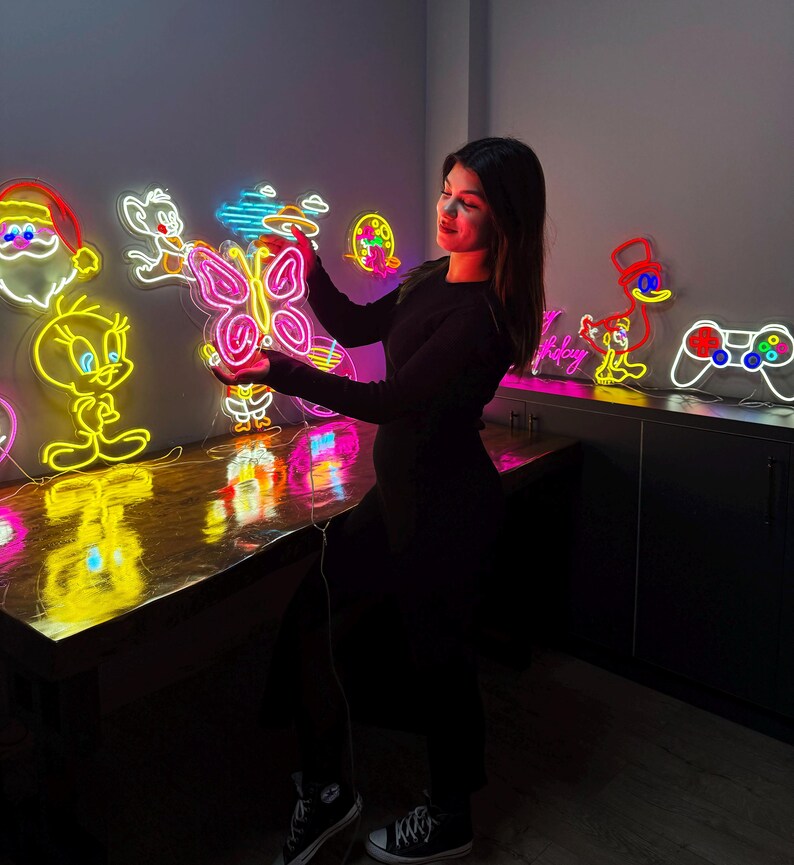 Butterfly Neon Sign 🦋 Let Your Space Flutter with Light and Beauty!