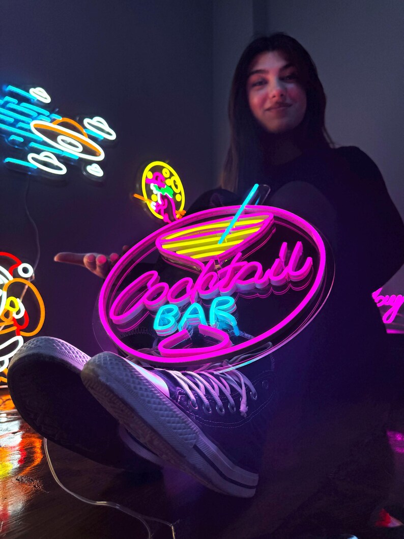 Cocktail Bar Neon Sign 🍹 Let the Good Vibes Glow!